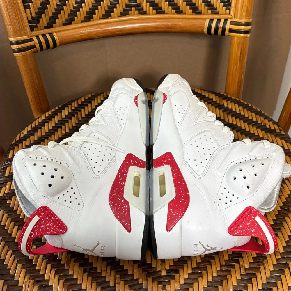 Air Jordan 6 Retro 'Red Oreo' CT8529-162
